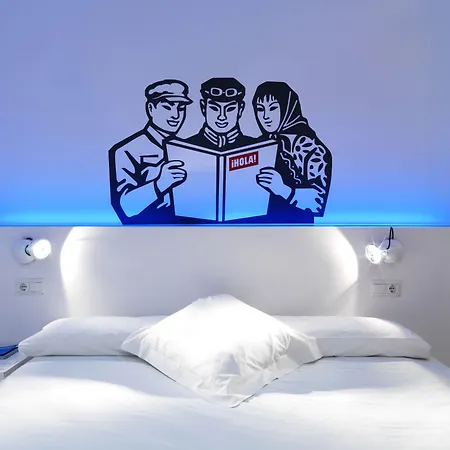 Chic&Basic Tallers Hostal-3